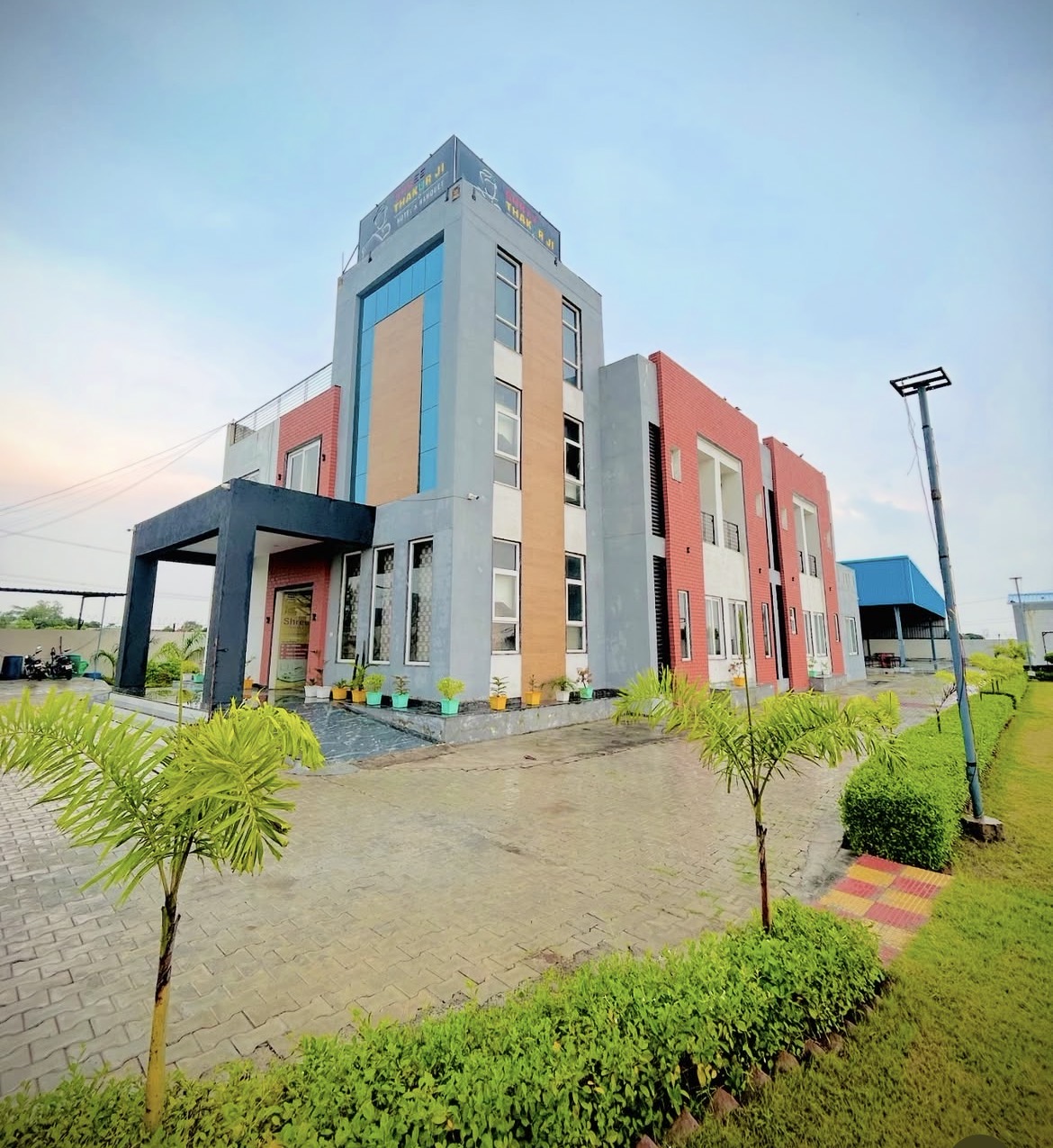 Shree thakur ji hotel and banquet