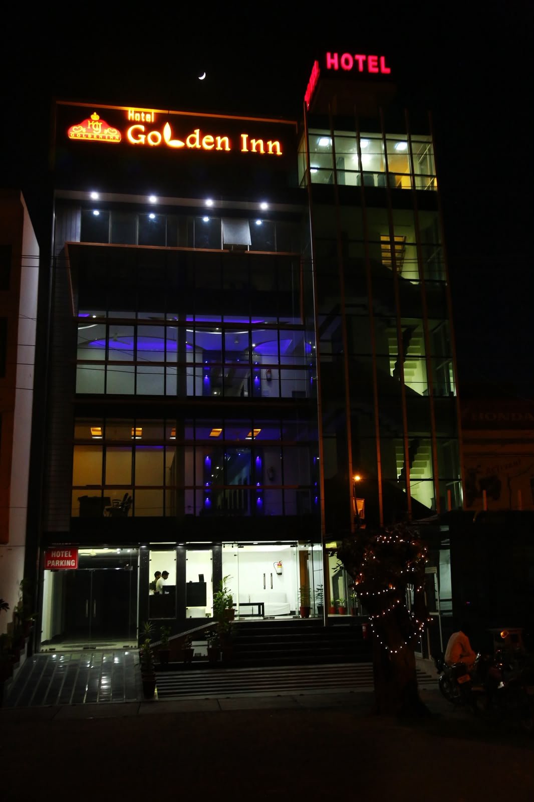 Hotel Golden Inn