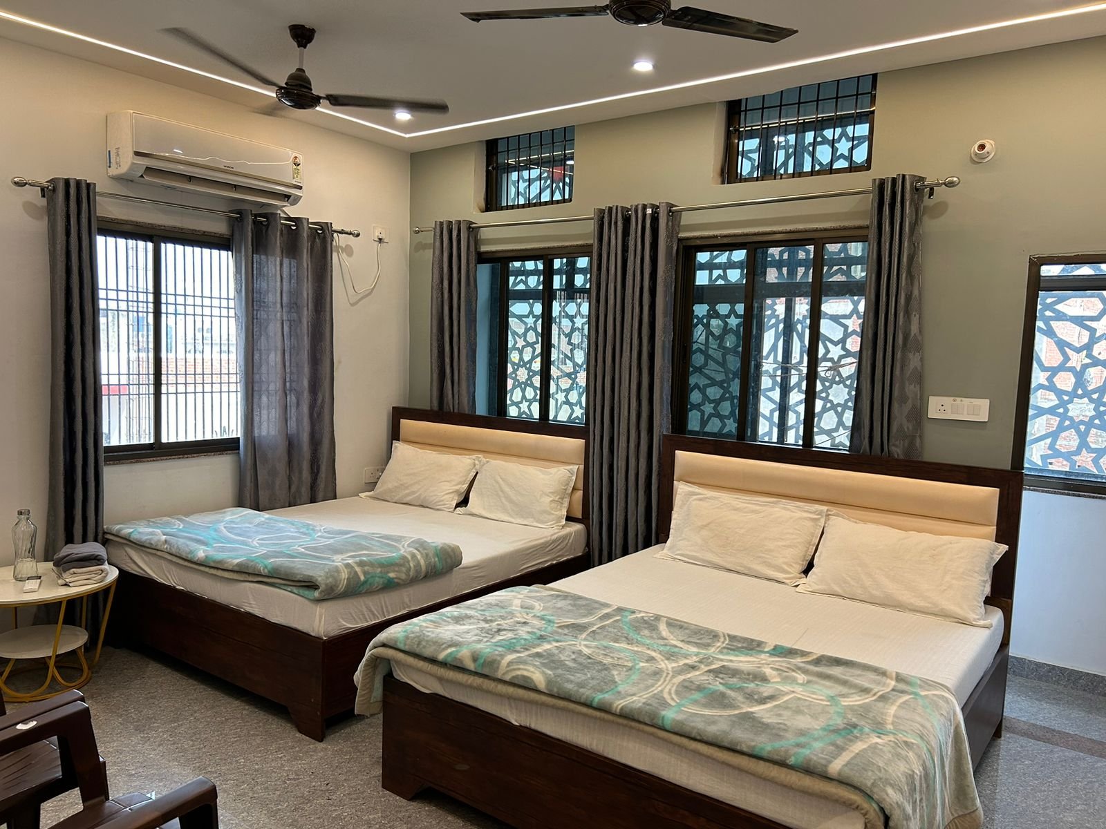 Deluxe suite premium standard