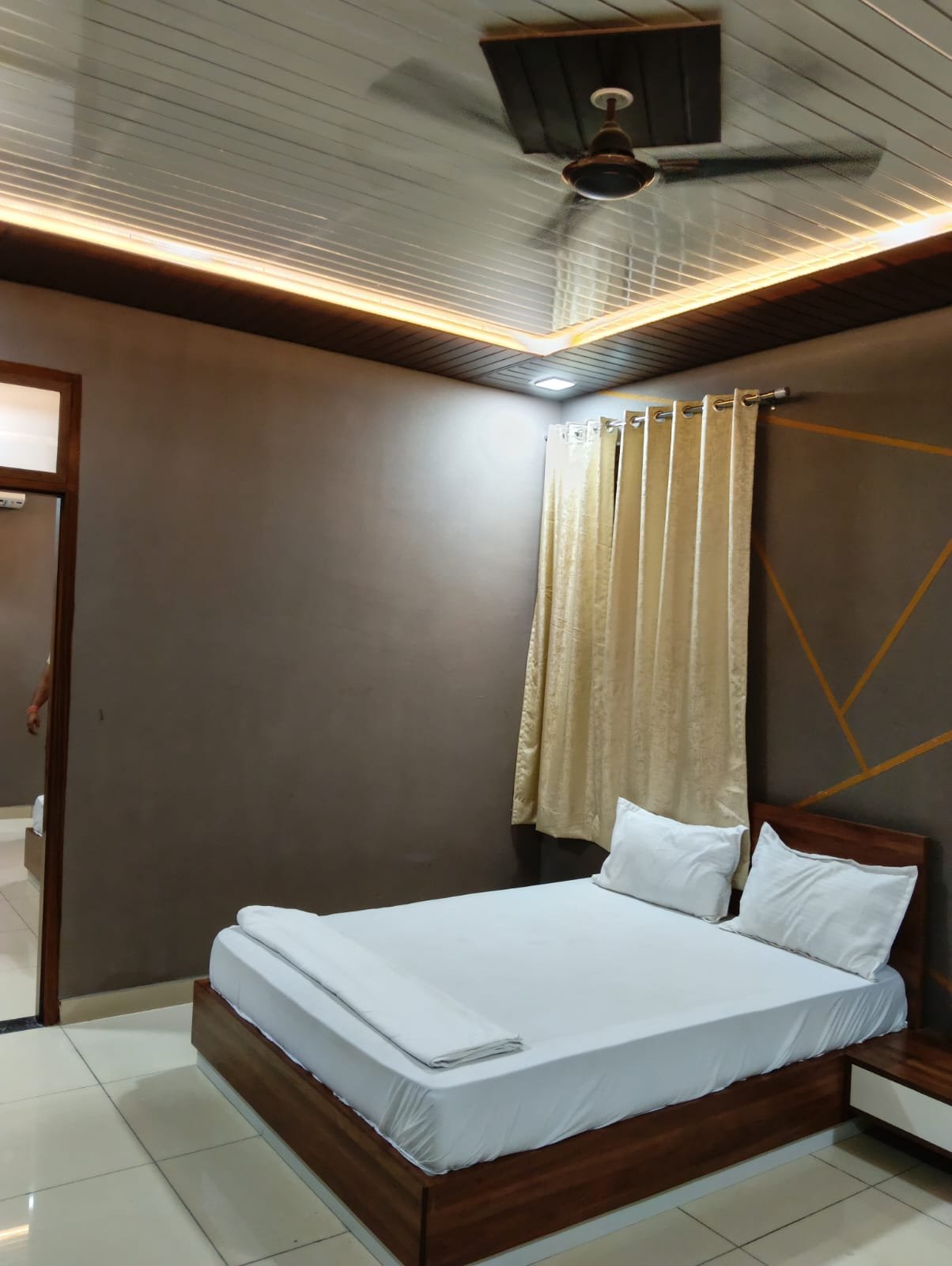 Deluxe - Deluxe  room