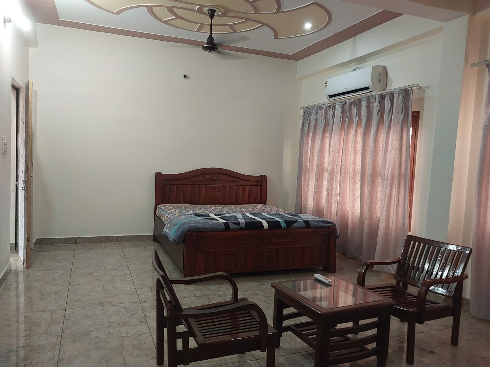 Standard  suite premium deluxe