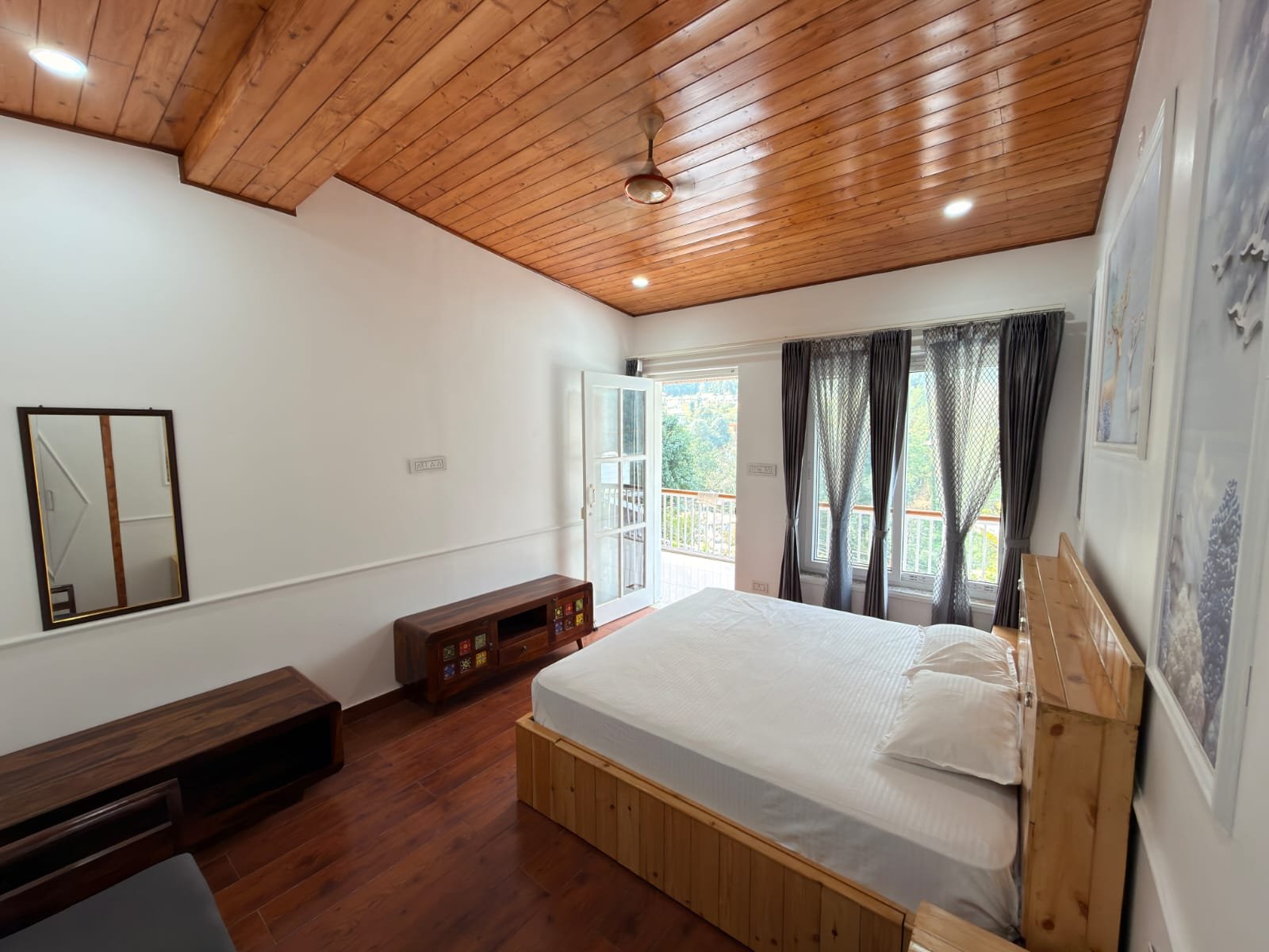Deluxe - Deluxe  room